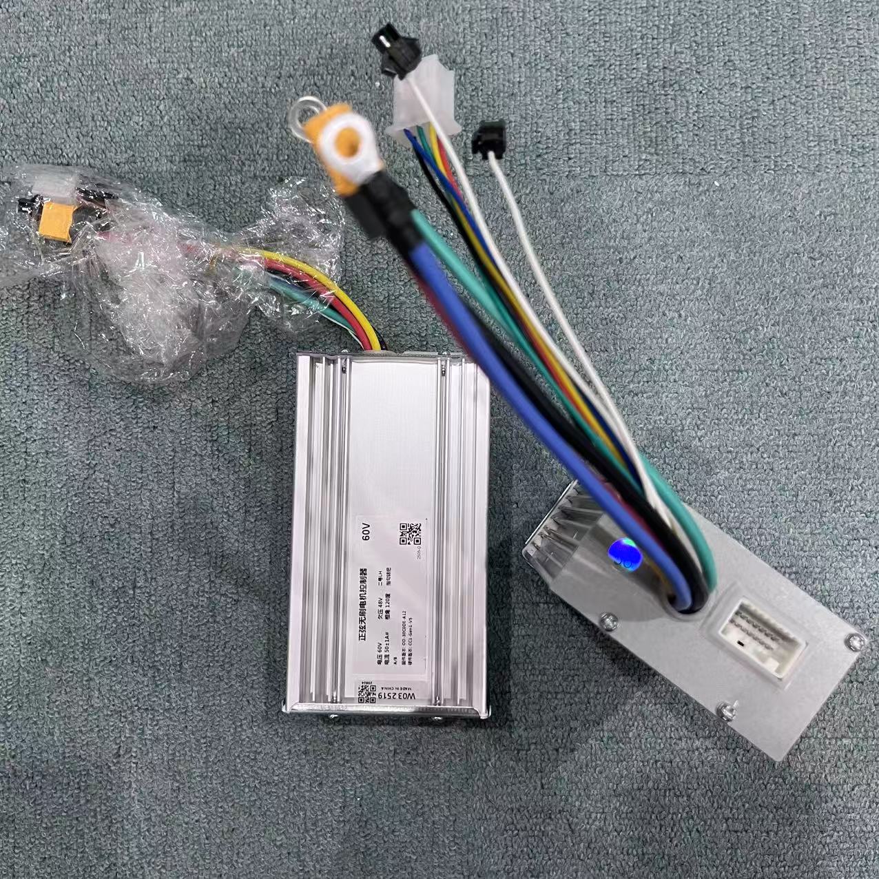 Good Quality 60V 5600W 6000W E - 60V 5600W Dual Motor Electric Scooter 评论和价格